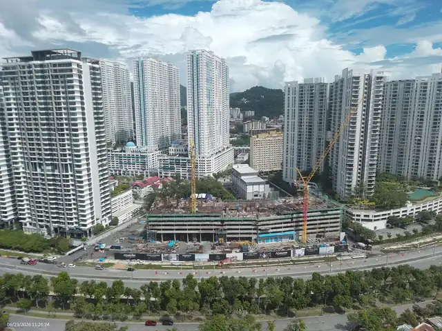 Crown Penang, George Town Condo 4