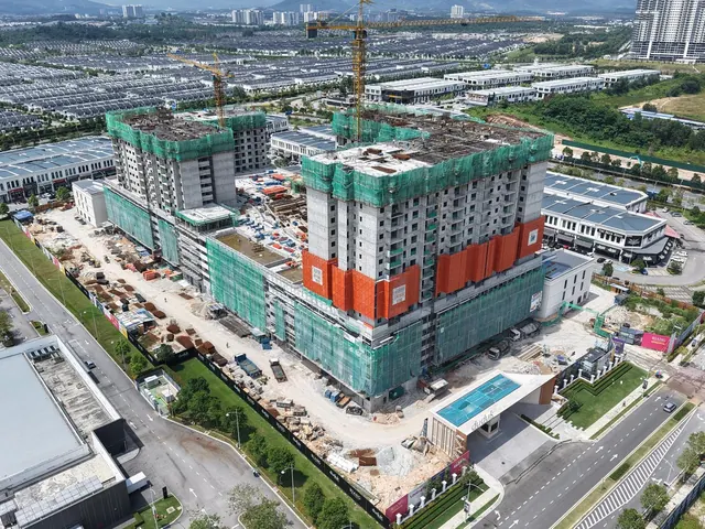 Riang, Kajang Condo 1
